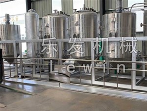 榨油機(jī)使用一段時(shí)間之后，如何清理油垢？