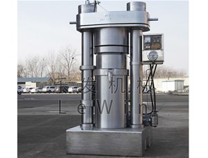 全自動(dòng)花生油榨油機(jī)設(shè)備如何清洗？